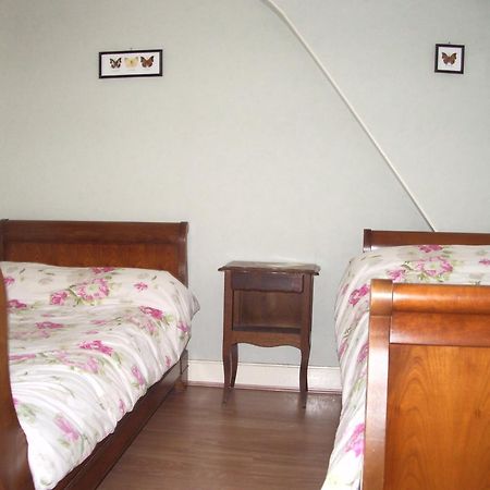 Plaimpied-Givaudins Les Glycines Bed & Breakfast エクステリア 写真