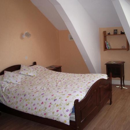 Plaimpied-Givaudins Les Glycines Bed & Breakfast エクステリア 写真
