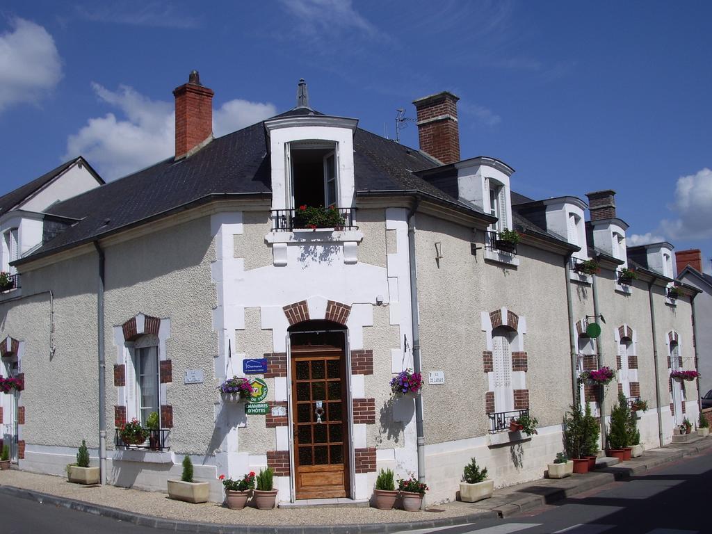 Plaimpied-Givaudins Les Glycines Bed & Breakfast エクステリア 写真