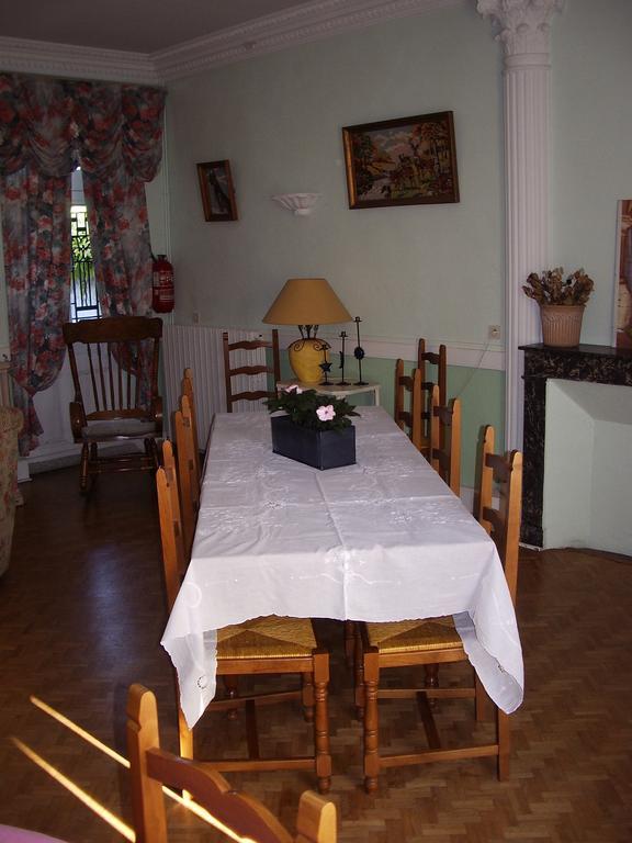 Plaimpied-Givaudins Les Glycines Bed & Breakfast エクステリア 写真